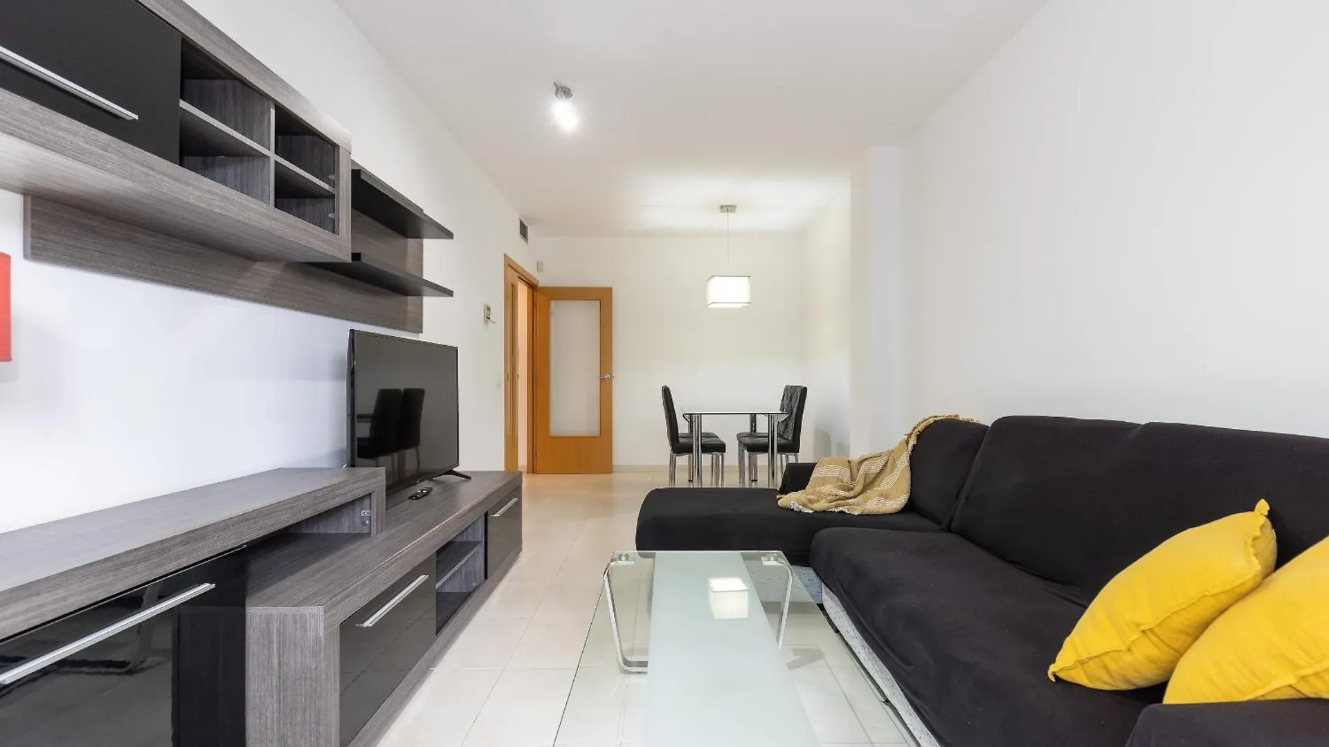 Apartment Uhc Paradise Village Family Complex Salou Spain