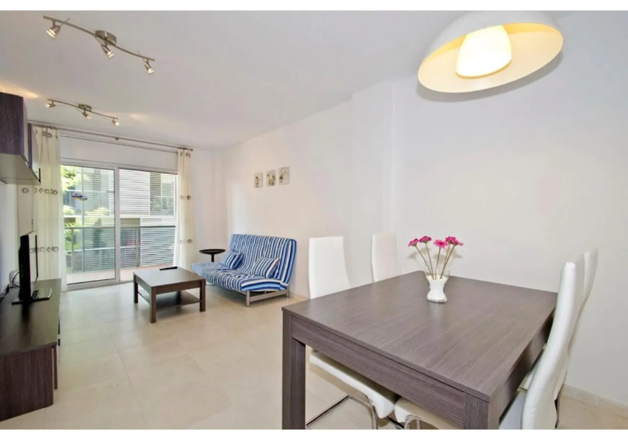 Uhc Paradise Village Family Complex Salou Apartment