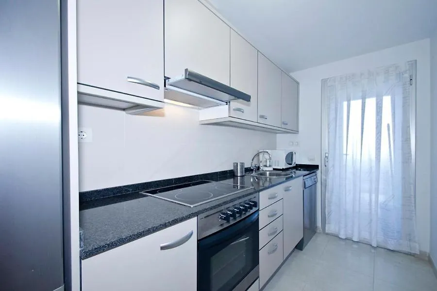Uhc Paradise Village Family Complex Salou